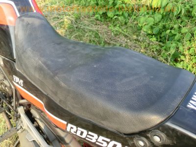 Yamaha_RD_350_YPVS_1WX_schwarz-rot_original_-_wie_RD_125_250_LC_4L1_4L0_31K_1WW_98.jpg
