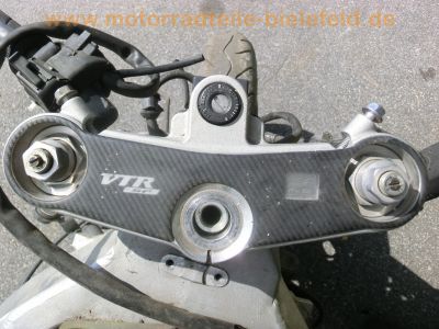Honda_VTR_1000_SP-1_SC45_Sturz_-_wie_SP-2_RVT_1000_R_SC51_VTR_1000_Fireblade_SC36__73.jpg