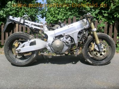 Honda_VTR_1000_SP-1_SC45_Sturz_-_wie_SP-2_RVT_1000_R_SC51_VTR_1000_Fireblade_SC36__84.jpg