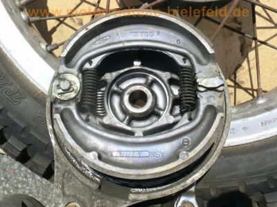 Honda_CL_250_S_MD04_Scrambler_Ersatz-Teile_spares_spare_parts_Hinter-Rad_rear_wheel_J_18_x_2_15_DID_2_15_x_18_7.jpg