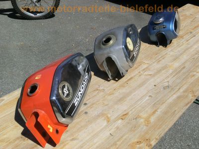 Zuendapp_Tank__C_ZD_ZE_ZL_ZS_ZR_KS_GTS_10_20_25_30_40_50_125_175_4_.jpg