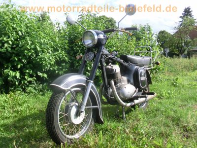 JAWA_250_Typ_559_Panelka_CZ_CSSR_EZ_1967_-_wie_350_352_353_354_355_356_360_361_362_363_3.jpg