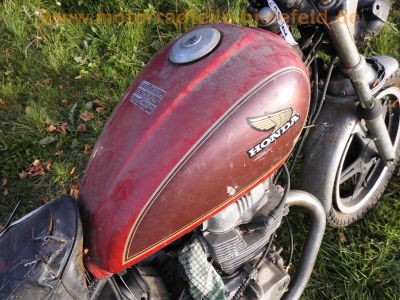 Honda_CM_400_T_NC01_braun_Wrack_Basis_f__Bobber_Chopper_37.jpg