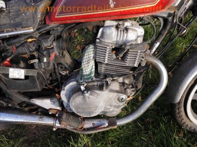 Honda_CM_400_T_NC01_braun_Wrack_Basis_f__Bobber_Chopper_41.jpg