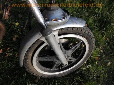 Honda_CM_400_T_NC01_braun_Wrack_Basis_f__Bobber_Chopper_43.jpg