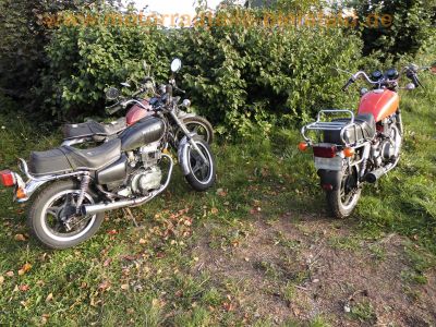 Honda_CM_400_T_NC01_orange_JAMA_Auspuff_SCHUH-Koffertraeger_Chrom-Fender_10.jpg