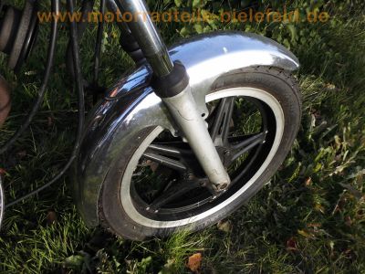 Honda_CM_400_T_NC01_orange_JAMA_Auspuff_SCHUH-Koffertraeger_Chrom-Fender_21.jpg