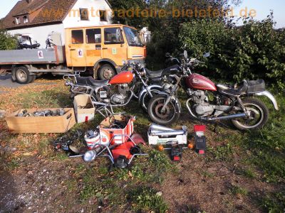 Honda_CM_400_T_NC01_orange_JAMA_Auspuff_SCHUH-Koffertraeger_Chrom-Fender_3.jpg