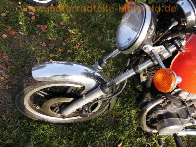 Honda_CM_400_T_NC01_orange_JAMA_Auspuff_SCHUH-Koffertraeger_Chrom-Fender_41.jpg