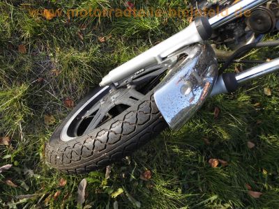 Honda_CM_400_T_NC01_schwarz_Chopper_orig__Auspuff_HM_447_448_Heck-Buegel_Chrom-Fender_23.jpg