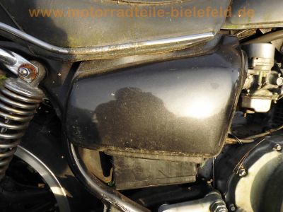Honda_CM_400_T_NC01_schwarz_Chopper_orig__Auspuff_HM_447_448_Heck-Buegel_Chrom-Fender_27.jpg