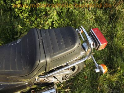 Honda_CM_400_T_NC01_schwarz_Chopper_orig__Auspuff_HM_447_448_Heck-Buegel_Chrom-Fender_58.jpg