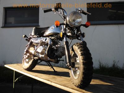 Skyteam_ST_110_-_8_CHROM_Mokick_Monkey_125_-_Nachbau_Replica_Honda_Z_50_Monkey_ST_50_DAX__15.jpg