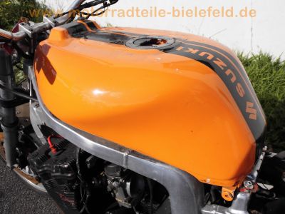 Suzuki_GSX-R_750_GR77B_orange_Street-Fighter_-_wie_GR77A_GR7AB_GSXR_1100_GU74C_GV73C_9.jpg