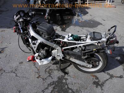 Honda_CBR_600_F_PC19_CRASH__-_Motor_Antrieb_ok_wie_PC23_Cart-_Quad-Tuning_1.jpg