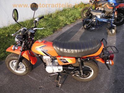 Honda_CY_50_4-Takt_Schalt-Mokick_-_wie_CB50J_XL50_ST50_DAX_Z50_Monkey_51.jpg