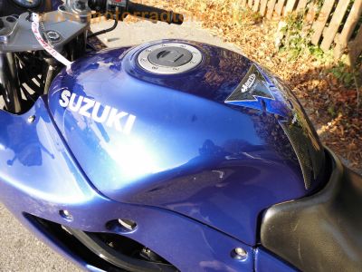 Suzuki_GSX_600_F_blau_GN72B_4-1_Auspuff_LASER_K1_-_wie_GSF_GSX_400_600_750_F_42.jpg