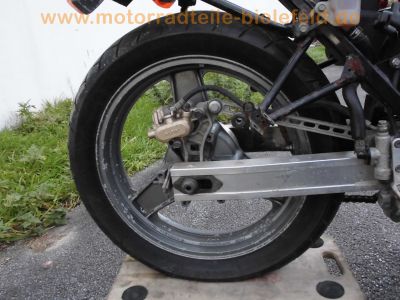Honda_VFR_750_F_RC24_nackt_Ersatz-Teile_spare-parts_-_wie_RC36_CBR_600_1000_F_28.jpg