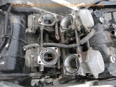Honda_VFR_750_F_RC24_nackt_Ersatz-Teile_spare-parts_-_wie_RC36_CBR_600_1000_F_58.jpg