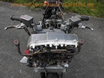 Honda_VFR_750_F_RC24_nackt_Ersatz-Teile_spare-parts_-_wie_RC36_CBR_600_1000_F_7.jpg