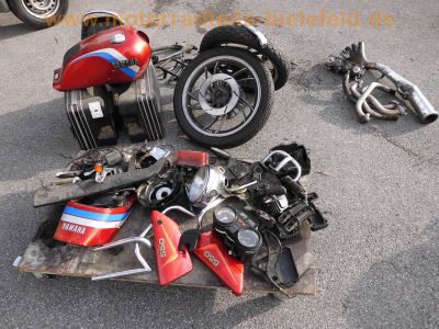 Yamaha_XJ_550_4V8_Ersatz-Teile_spare-parts_SEBRING_Auspuff_MU_150_D_4in1_-_wie_XJ_400_600_51J_27A_26A_4U8_4.jpg