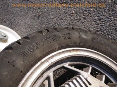 Yamaha_XC_125_3TE_Beluga_Hinterrad_rear_wheel_MT_2_50_x_10_R31_2.jpg
