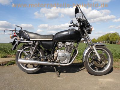 Yamaha_XS_400_2A2_OHC_Twin_schwarz_Chrom-Gepaecktraeger_-_wie_XS250_1U5_XS360_1U4_SE_4G5_40.jpg