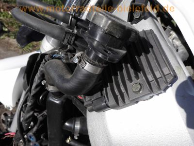 Yamaha_FJR_1300_RP04_weiss_Sturz_-_wie_RP08_RP11_RP13_62.jpg