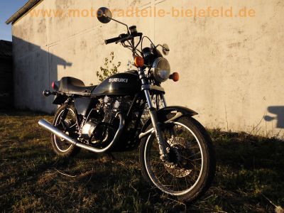 Suzuki_GS400E_Speichenraeder_Konis_Giuliari-Sitzbank_orig__Auspuff_38.jpg