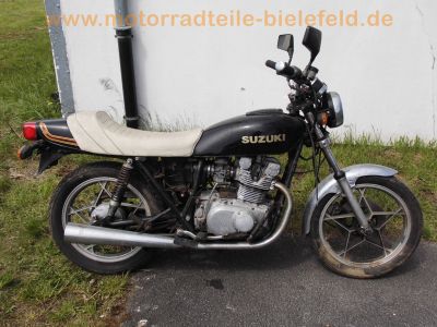 Suzuki_GS_400_E_Twin_Klassiker_Giuliari_Sitzbank_weiss_sonst_Original-Zustand_45.jpg