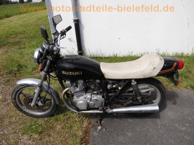 Suzuki_GS_400_E_Twin_Klassiker_Giuliari_Sitzbank_weiss_sonst_Original-Zustand_6.jpg