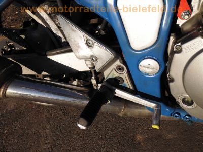 Suzuki_GSF_600_N_Bandit_blau_crash_-_wie_GSX_GSF_400_600_650_750_F_42.jpg