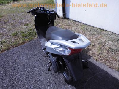 REX_RS_125_Euro3_Roller_Scooter_2009_Unfall_Ersatzteile_Motor_1a_4.jpg