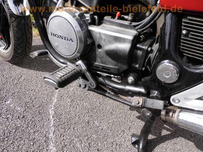 Honda_V45_Magna_750_C_RC07_rot_hohe_Sissy-Bar_Chopper_Cruiser_-_wie_Honda_VF_700_750_C_RC09_RC21_RC28_Super_Magna_20.jpg