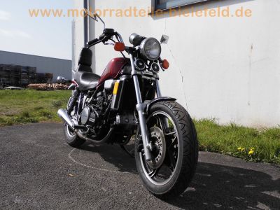 Honda_V45_Magna_750_C_RC07_rot_hohe_Sissy-Bar_Chopper_Cruiser_-_wie_Honda_VF_700_750_C_RC09_RC21_RC28_Super_Magna_43.jpg