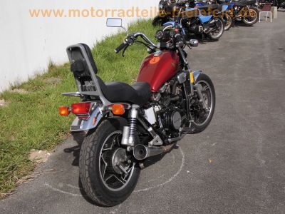 Honda_V45_Magna_750_C_RC07_rot_hohe_Sissy-Bar_Chopper_Cruiser_-_wie_Honda_VF_700_750_C_RC09_RC21_RC28_Super_Magna_45.jpg