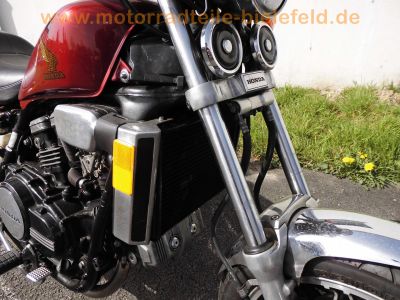 Honda_V45_Magna_750_C_RC07_rot_hohe_Sissy-Bar_Chopper_Cruiser_-_wie_Honda_VF_700_750_C_RC09_RC21_RC28_Super_Magna_49.jpg