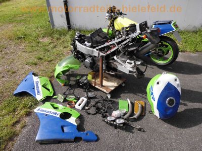 Kawasaki_ZXR_400_H_USD-Gabel_neue_Reifen_Ersatzteile_spare-parts_-_wie_ZX_ZXR_400_L_23.jpg