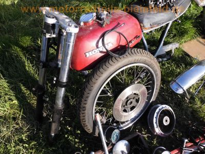 Honda_CB_350_F_Four_rot_FZR-Gabel_Ersatz-Teile_spare-parts_-_wie_CB_400_500_550_750_F_Four__20.jpg