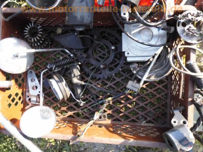 Honda_CB_350_F_Four_rot_FZR-Gabel_Ersatz-Teile_spare-parts_-_wie_CB_400_500_550_750_F_Four__23.jpg