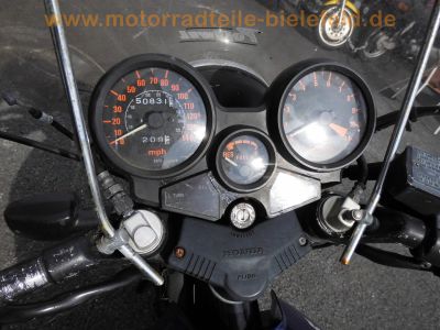 Honda_CBX_550_F_PC04_blau-weiss_Gepaecktraeger_JAMA-Auspuff_4-2_35.jpg