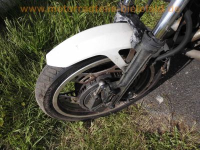 Honda_CBX_550_F_PC04_blau-weiss_Gepaecktraeger_JAMA-Auspuff_4-2_59.jpg