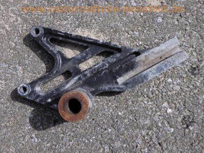 Suzuki_DR_600_DAKAR_SN41A_Enduro_Ersatz-Teile_spare-parts_-_wie_DR_250_500_650_750_S_RSE_106.jpg
