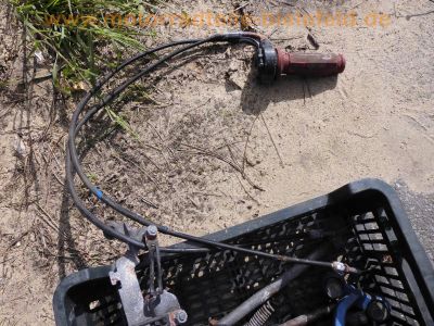 Suzuki_DR_600_DAKAR_SN41A_Enduro_Ersatz-Teile_spare-parts_-_wie_DR_250_500_650_750_S_RSE_95.jpg