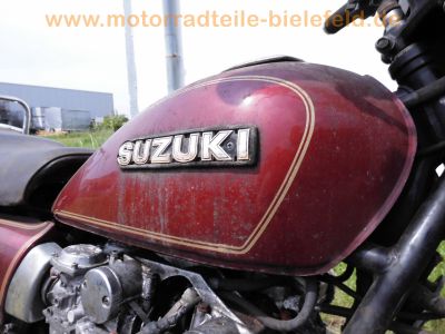 Suzuki_GS_550_L_Chopper_rot_Sturzbuegel_-_wie_GS_400_500_550_750_1000_D_E_T_L__64.jpg