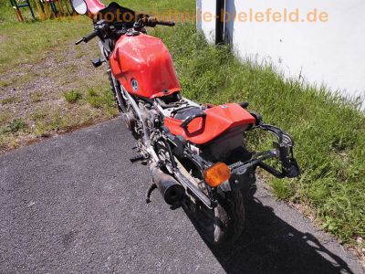 Honda_VF_1000_F_SC15_rot_V4-Tourer_-_wie_SC16_VF_500_700_750_1100_F_S_C_Sabre_Magna_25.jpg