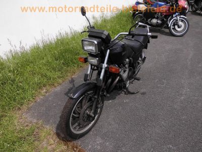Yamaha_XJ_750_SECA_11M_schwarz_LSL_Lenker_BSM_L88__4-1_Auspuff_-_wie_XJ_650_700_900_F_Kardan_4.jpg