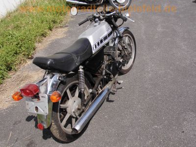 Yamaha_RD_200_DX_1E8_silber-grau_+_Ersatz-Teile_-_wie_DT_RD_RS_50_80_100_125_175_200_250_M_MX_MX-S_88.jpg