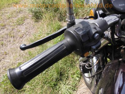 Honda_CB_750_KZ_RC01_lila_Marshall_Deeptone_Auspuff_4-1_Gepaecktraeger_-_wie_CB_900_750_F_F2_Boldor_SC01_SC09_RC04_22.jpg