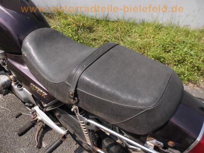 Honda_CB_750_KZ_RC01_lila_Marshall_Deeptone_Auspuff_4-1_Gepaecktraeger_-_wie_CB_900_750_F_F2_Boldor_SC01_SC09_RC04_8.jpg